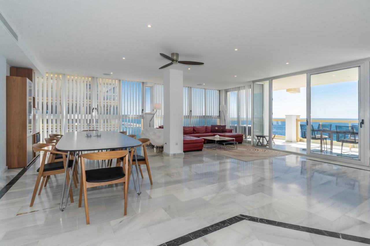 Unique First Line Appartement